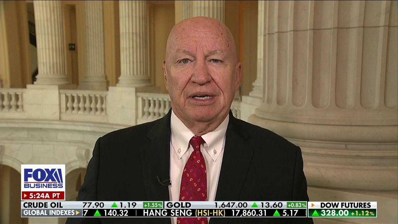 Government funding package doesn't spend a dime on border crisis:  Rep. Kevin Brady