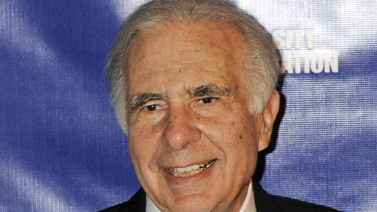 Why Carl Icahn agrees with Sanders on income gap