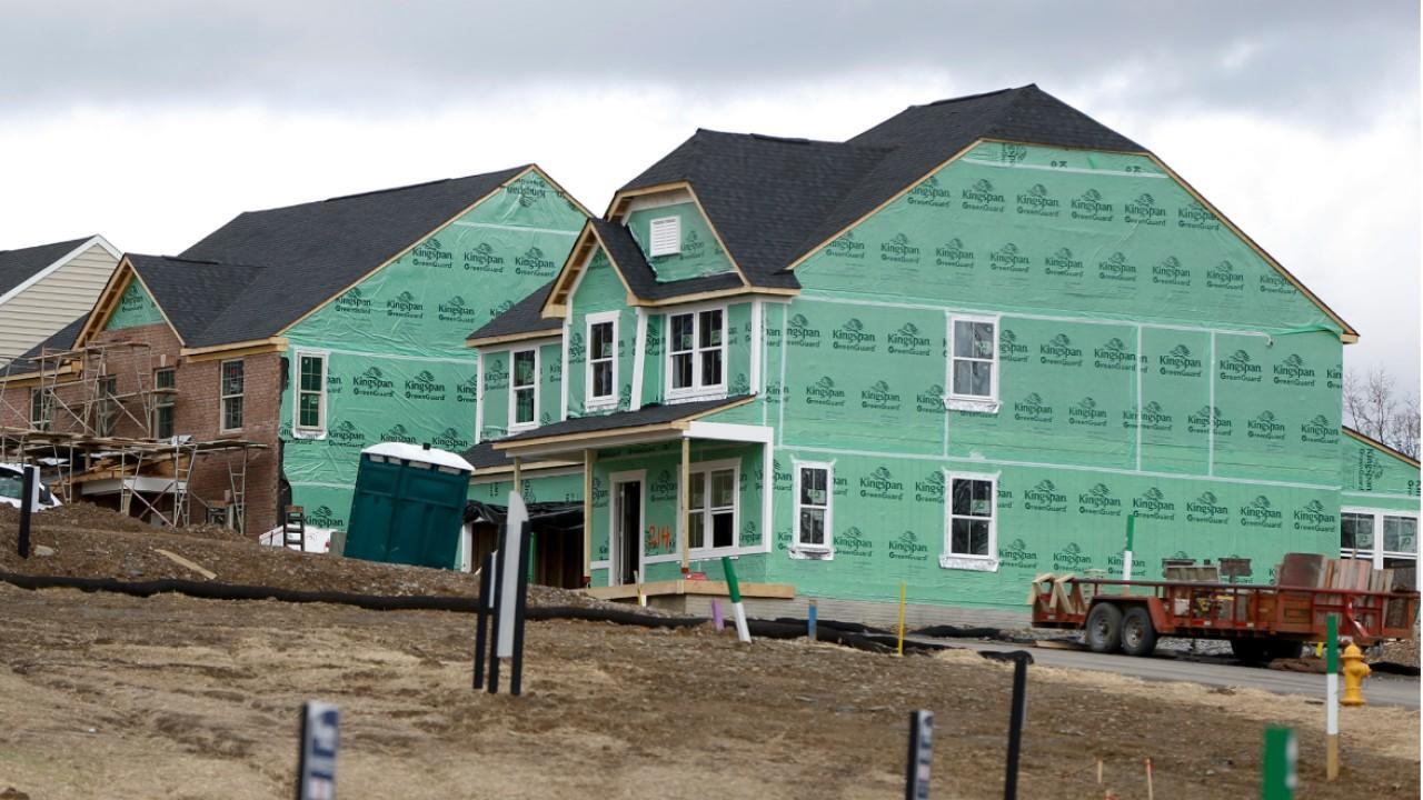 Republican counties have higher home construction rates than Democratic ones 
