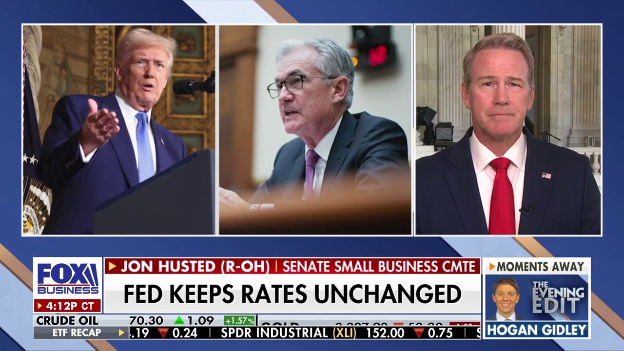 ‘Late to act’ Powell is bringing a lot of scrutiny on the Federal Reserve