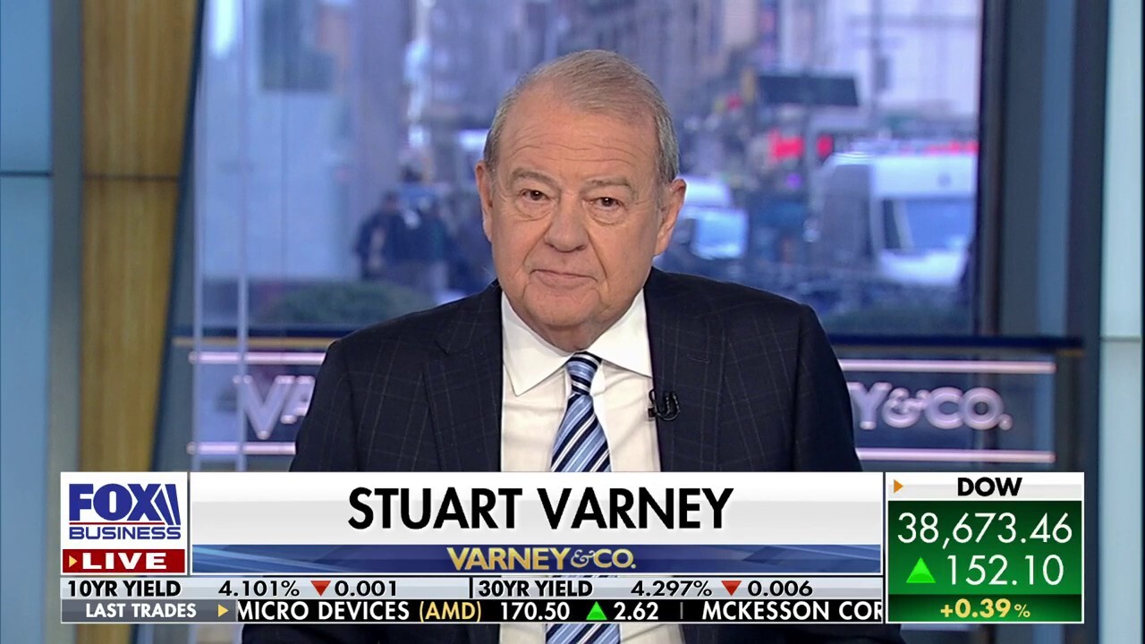 ‘Varney & Co.’ host Stuart Varney analyzes the 2024 presidential race after Trump opened up his largest polling lead ever against Biden.
