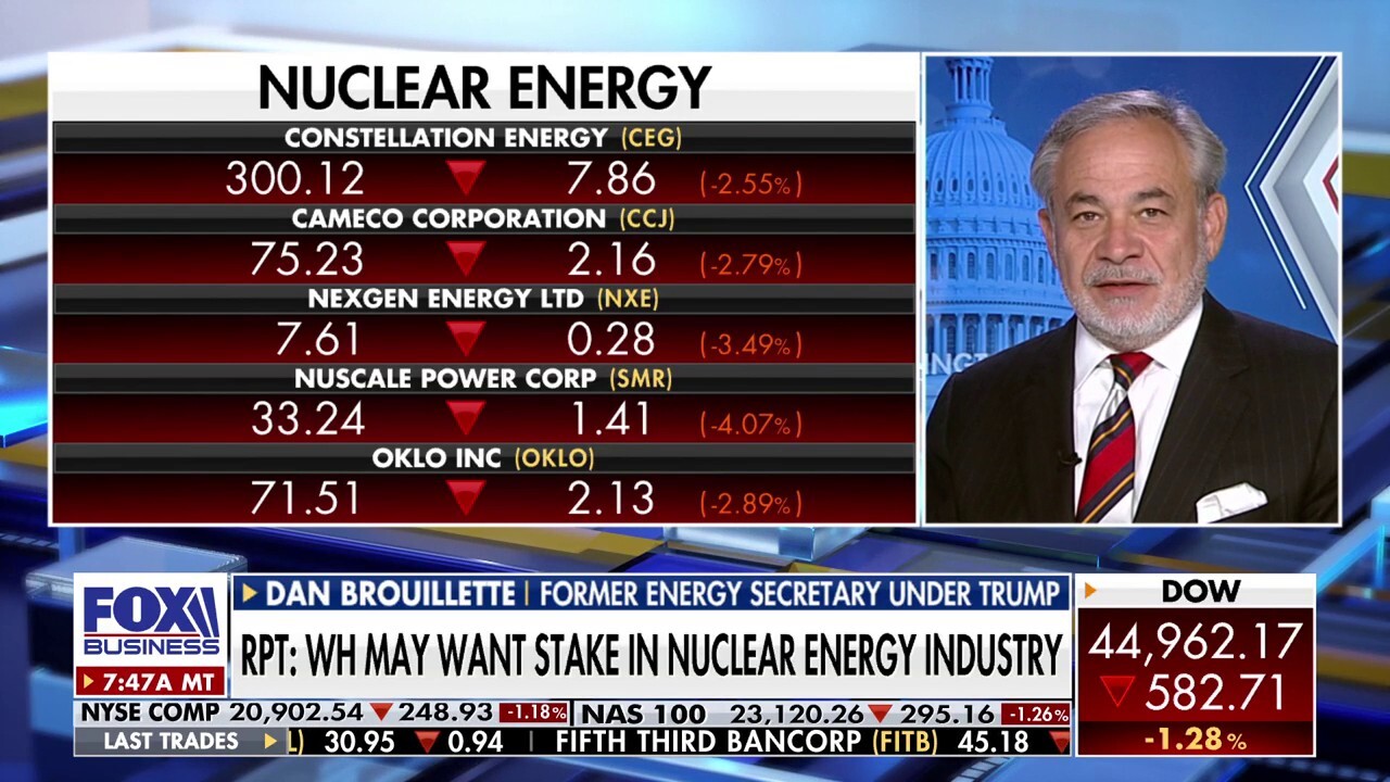 Former energy secretary warns canceling offshore wind project sets ‘dangerous precedent’