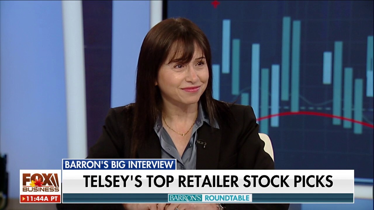  Telsey Advisory Group chief research officer Dana Telsey unpacks retail expectations for the holiday season on 'Barron's Roundtable.'