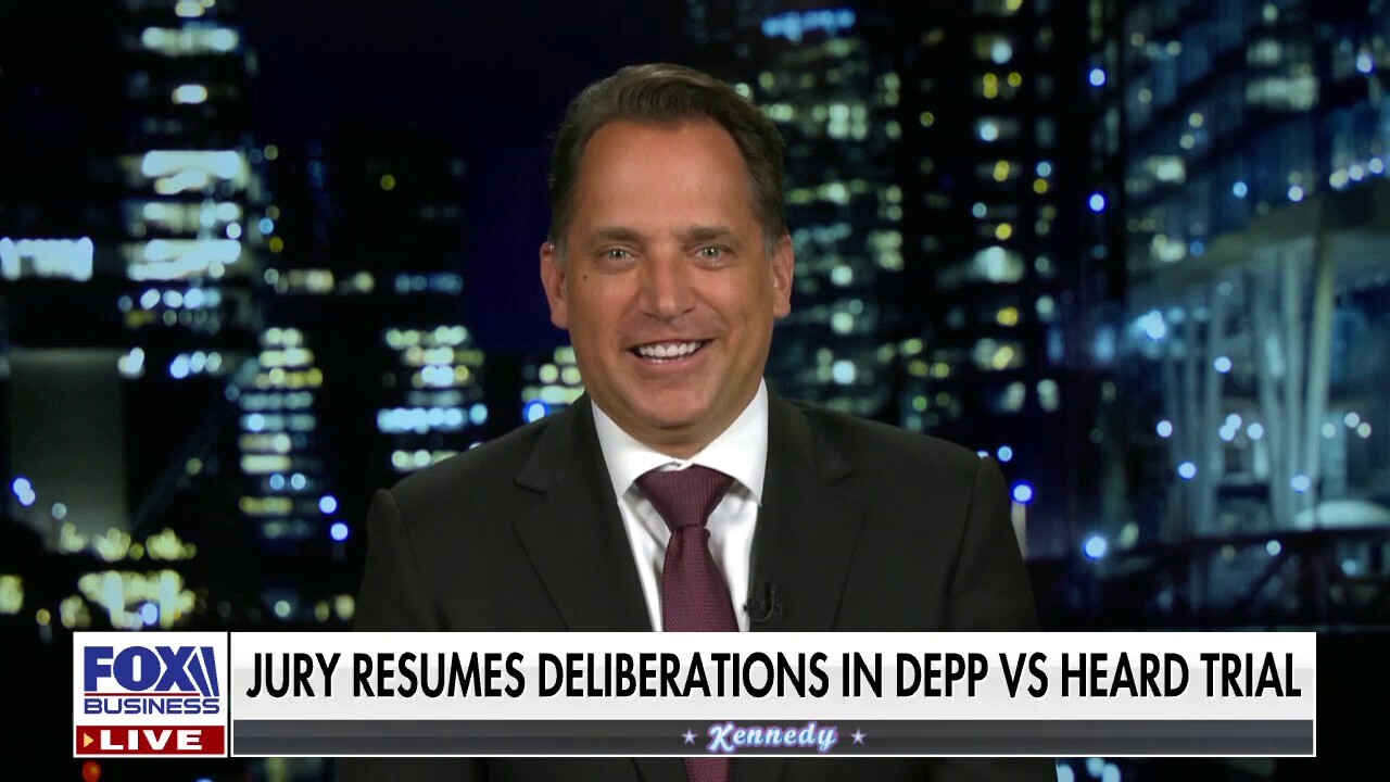 Northwestern adjunct law professor Andrew Stoltmann weighs in on the craziness of the Depp vs. Heard trial as the jury resumes deliberations on 'Kennedy.'