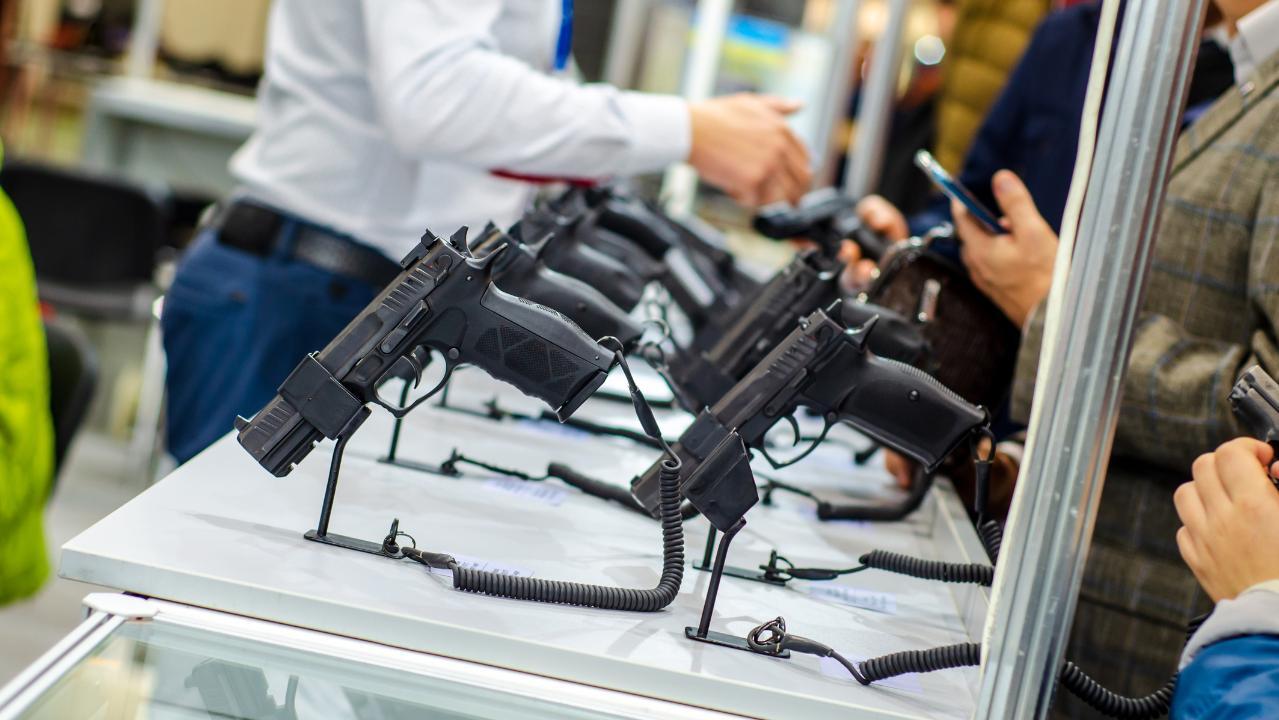 Gun sales surge ‘obvious’ reaction to protests, coronavirus: Expert 