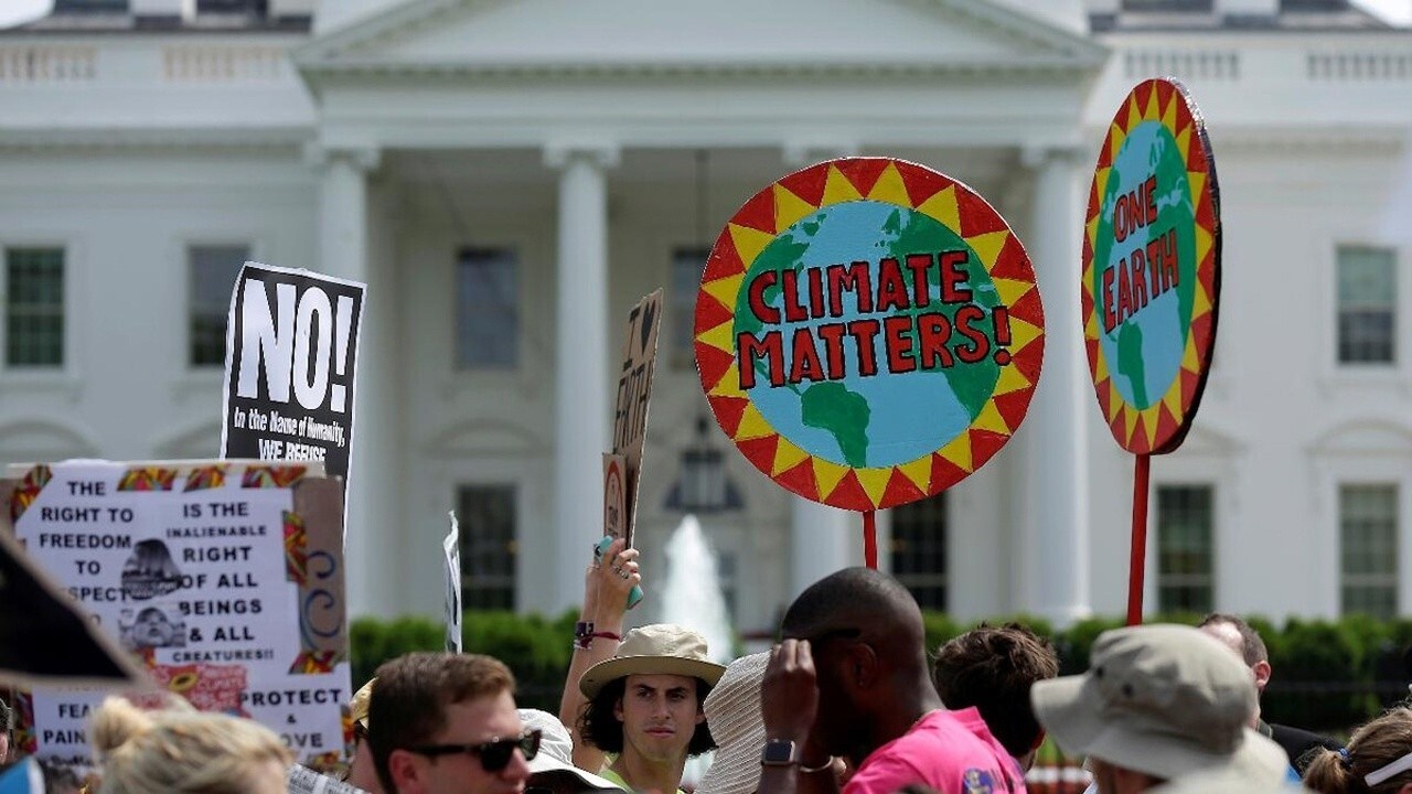 Former EPA chief of staff Mandy Gunasekara and former Florida Attorney General Pam Bondi discuss the Supreme Court's ruling to limit EPA authority on 'Fox Business Tonight.'