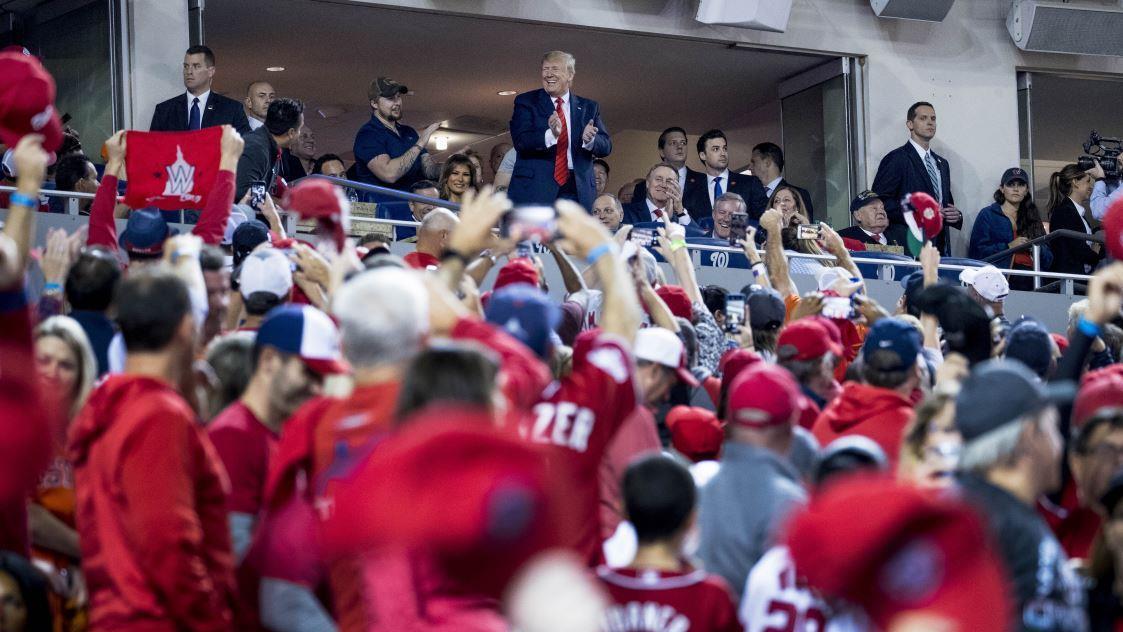 Terry Bradshaw urges sports fans to think before booing Trump