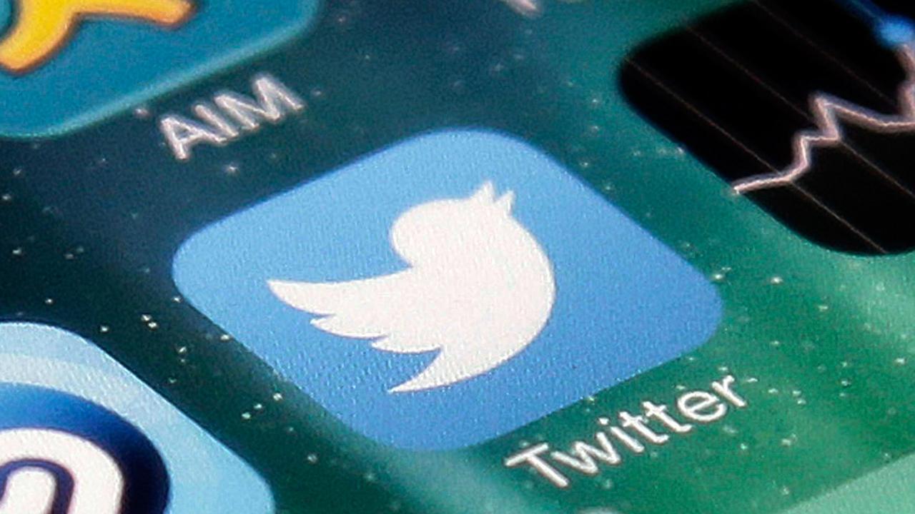 Trump takes to Twitter to blast Mueller probe