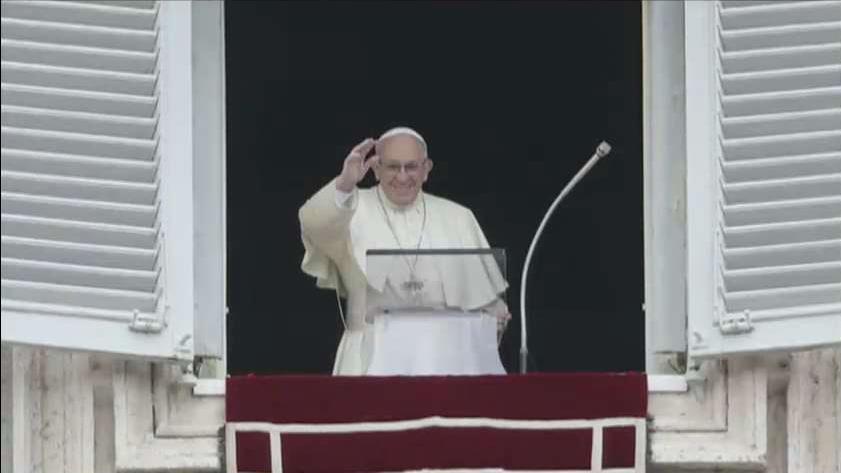 Pope Francis urges Vatican leaders to fix budget deficits