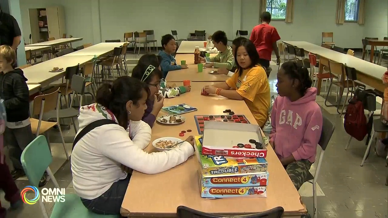 维权团体要求为全省中小学提供免费餐食