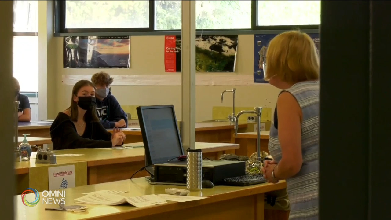 专家建议尽快为教职员学生接种疫苗 － Apr 06, 2021