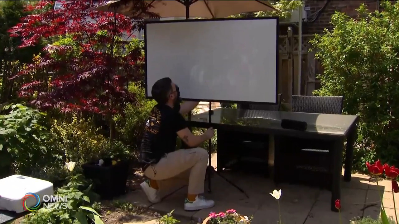 家中後院可搖身成為戶外電影院 -- May 18, 2021 (ON)