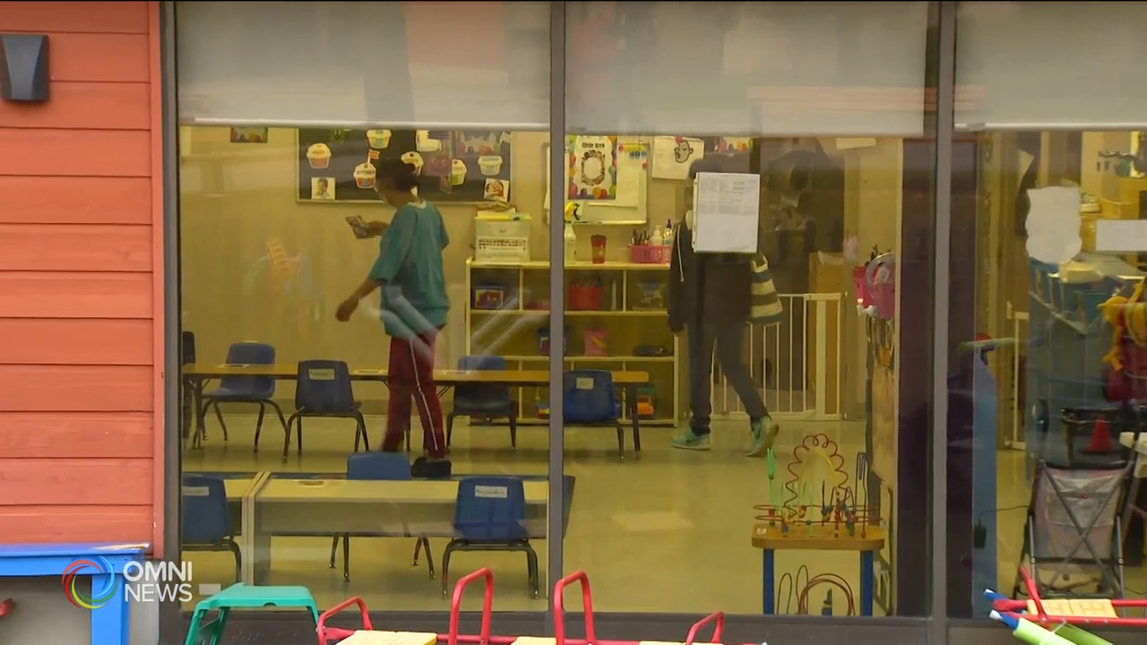 教师工会呼吁取消网课与教室课混合教学－ Jun 28, 2021