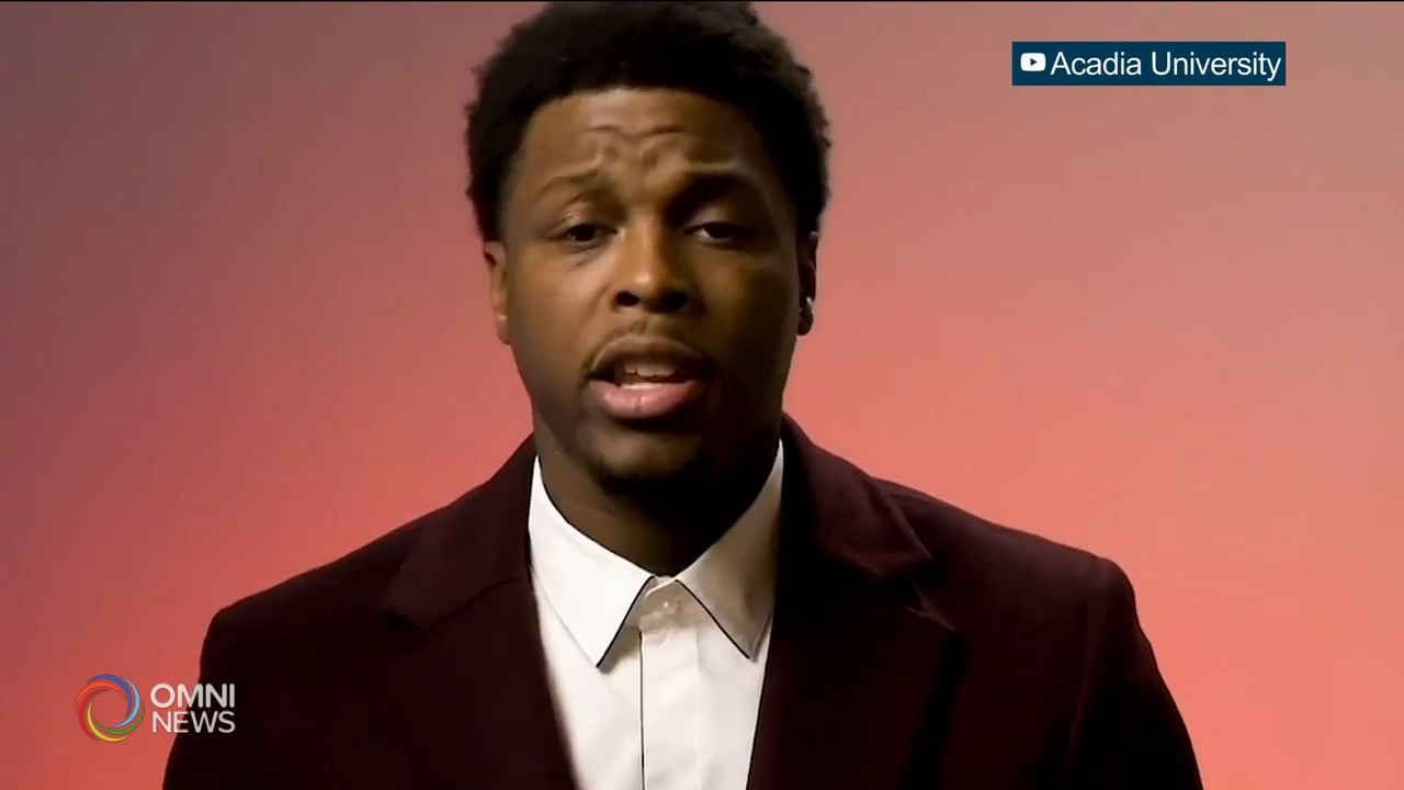 獲頒博士學位的 Lowry 鼓勵畢業生服務社會 -- May 10, 2021 (ON)