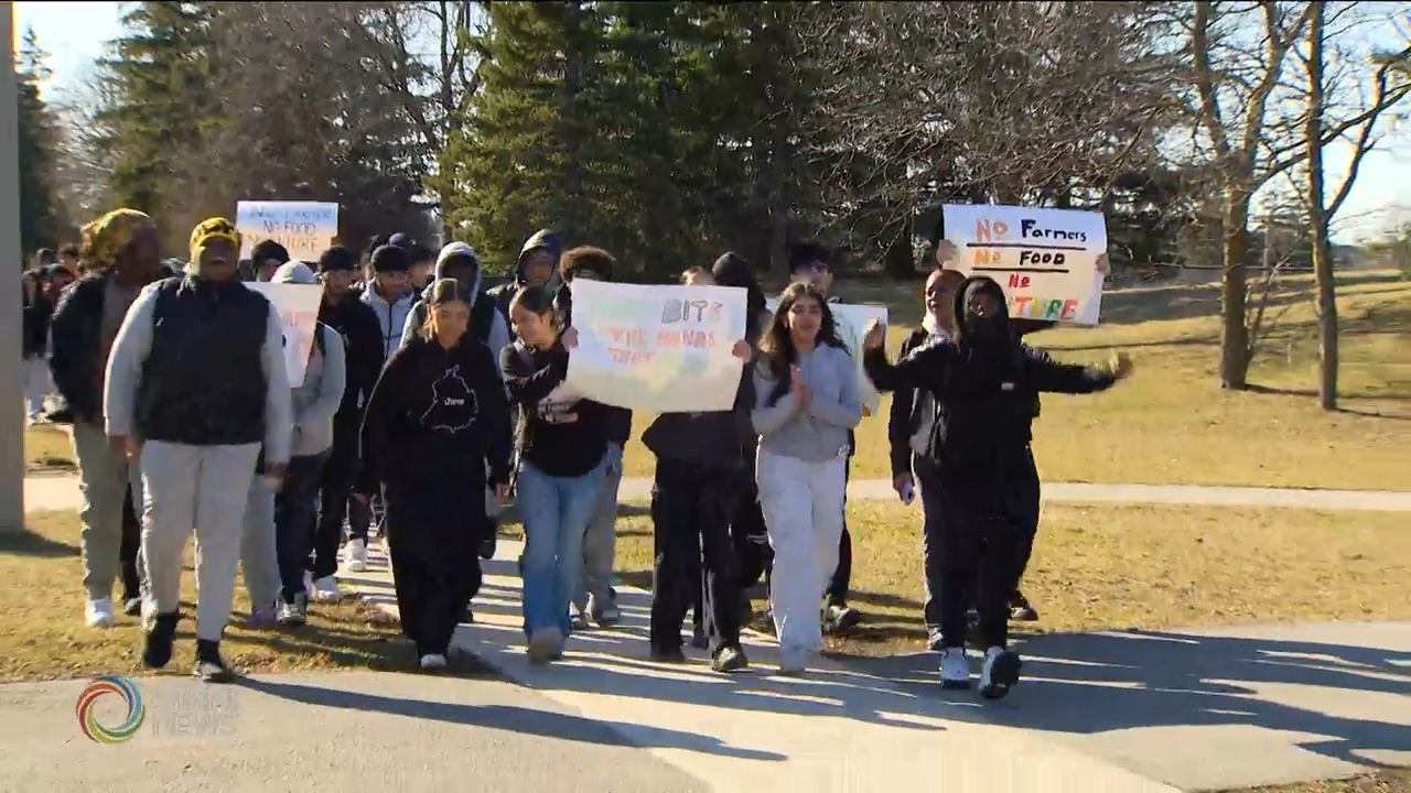 Brampton students protest for farmers