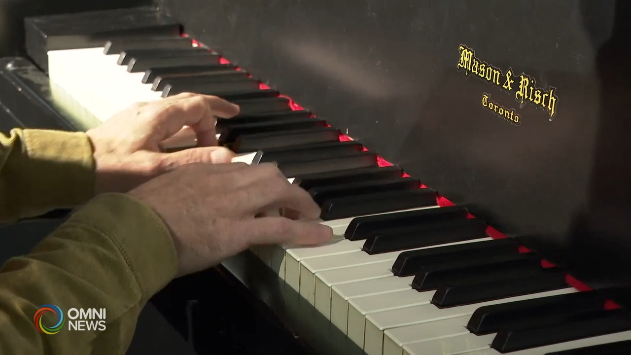 Tommaso Novi, “Fischio la musica della mia vita”. Voce, Fischio e Pianoforte insieme per un viaggio inaspettato, dall'Italia al Canada