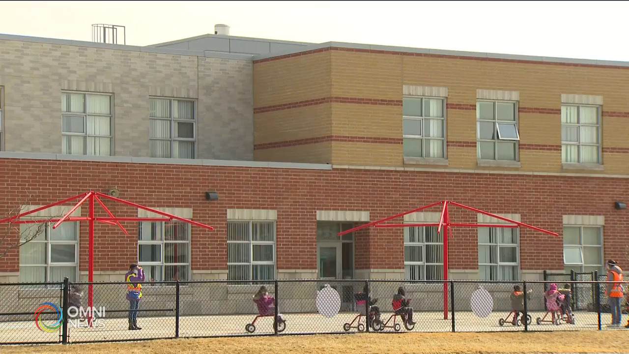 多間教育局取消實體畢業典禮 -- Mar 17, 2021 (ON)