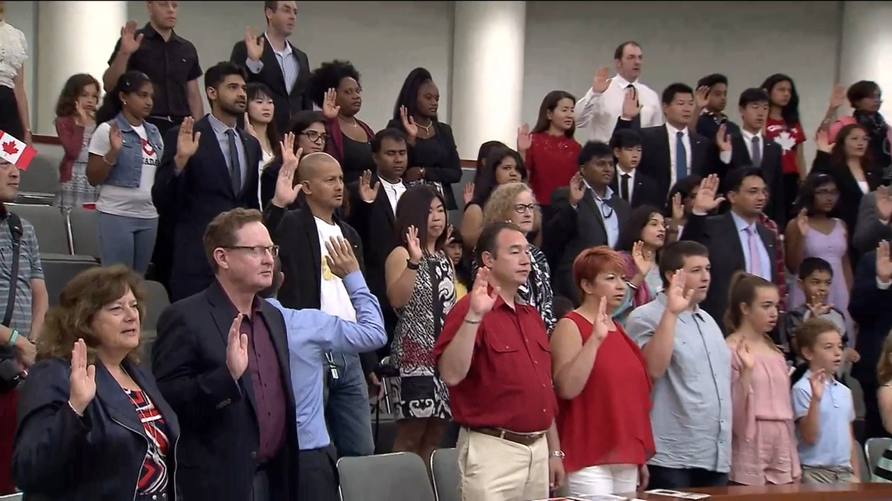 移民部公布今年父母及祖父母团聚移民计划－ Jul 21, 2021