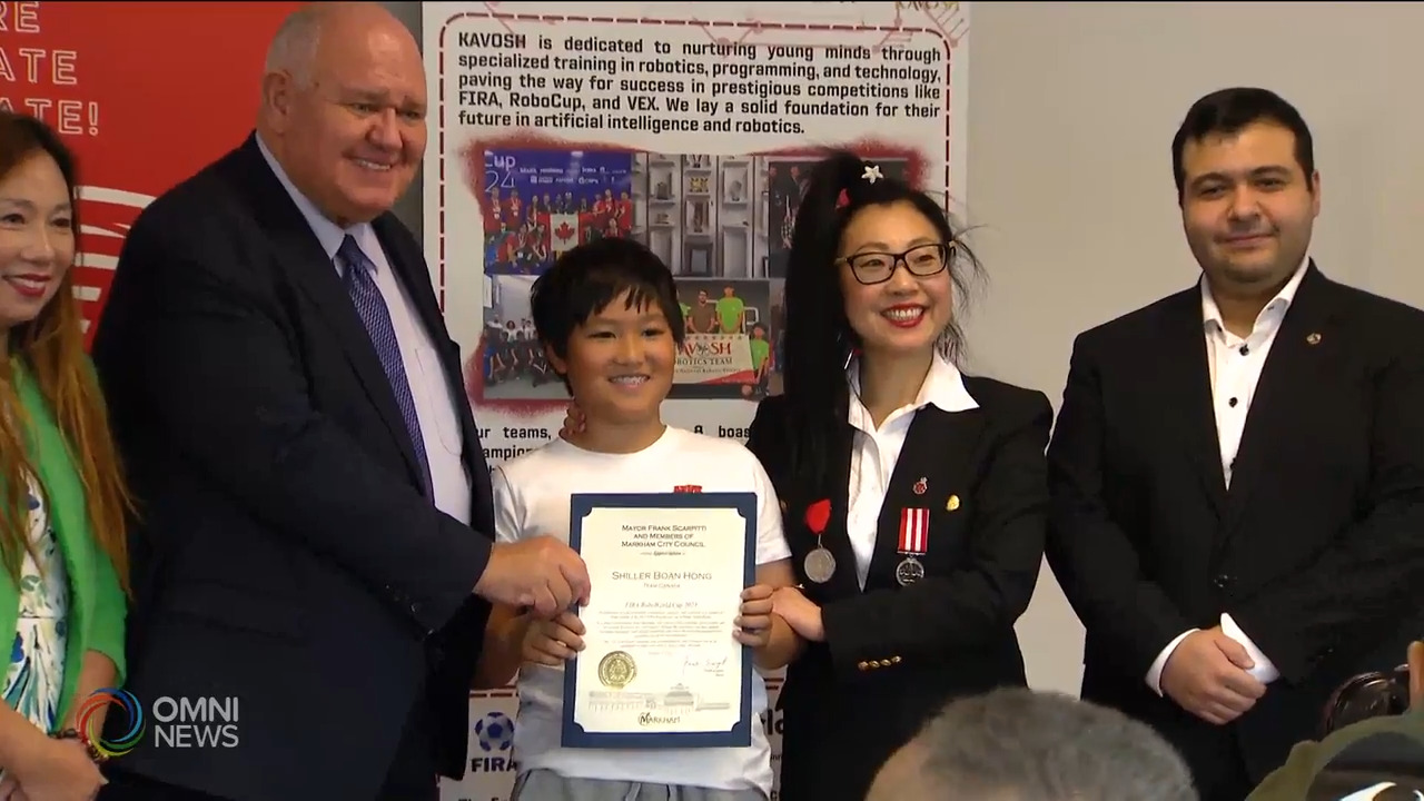 万锦市表彰机器人世界大赛获奖者