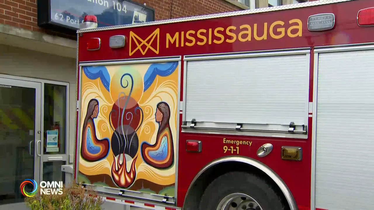 密西沙加消防队为原住民壁画揭幕(ON)