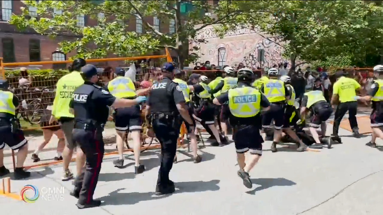 多市府驱逐Lamport Stadium公园露宿人士爆冲突 － Jul 21, 2021