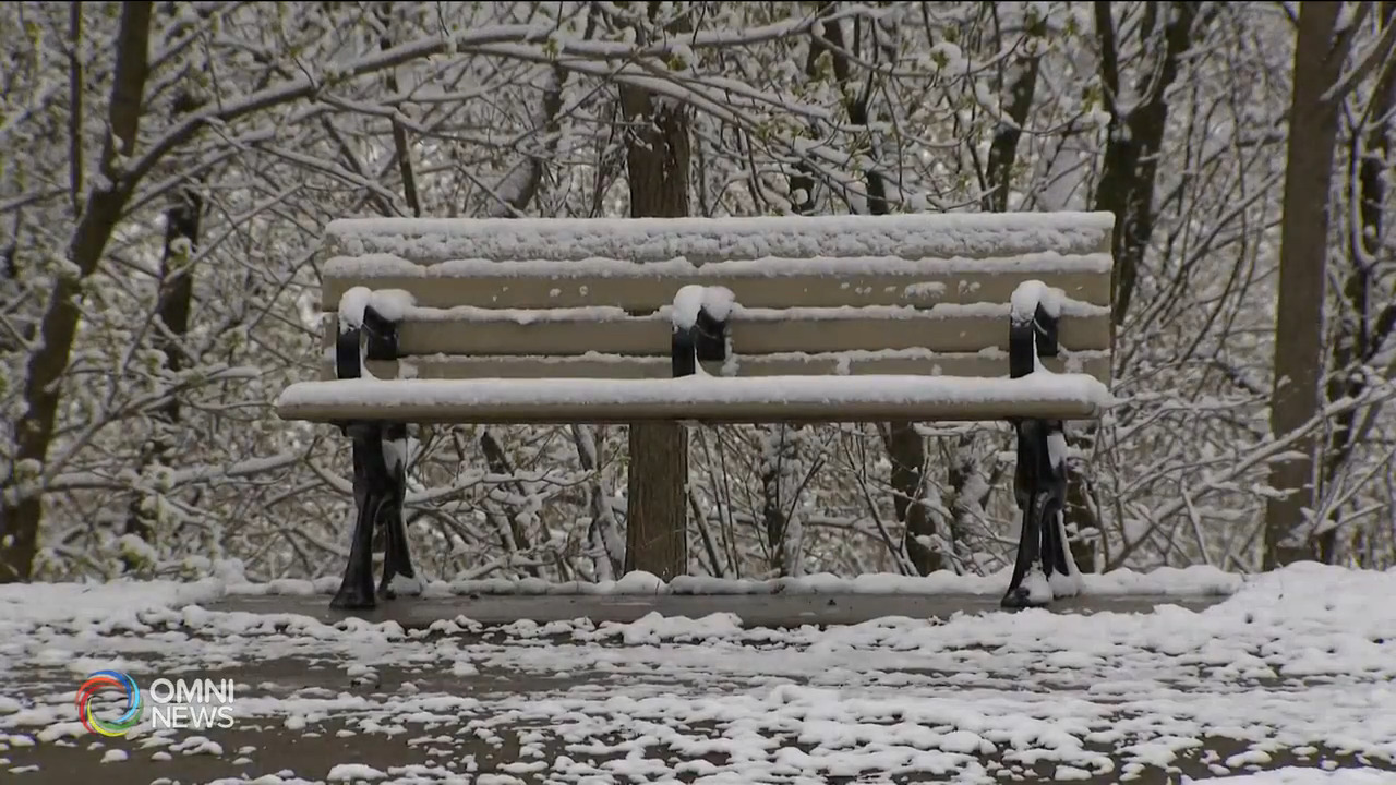 大多倫多地區今早迎來春雪 -- Apr 21, 2021 (ON)