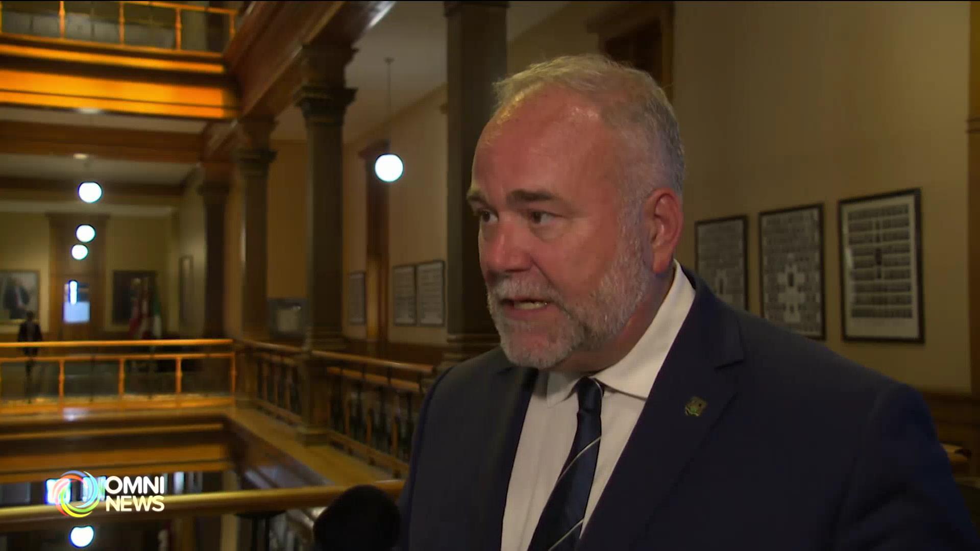 安省教育廳長史密斯突宣佈離職轉投私人機構