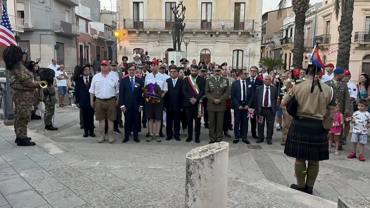 L'ottantesimo anniversario dello sbarco degli Alleati in Sicilia in presenza del senatore italo-canadese Tony Loffreda