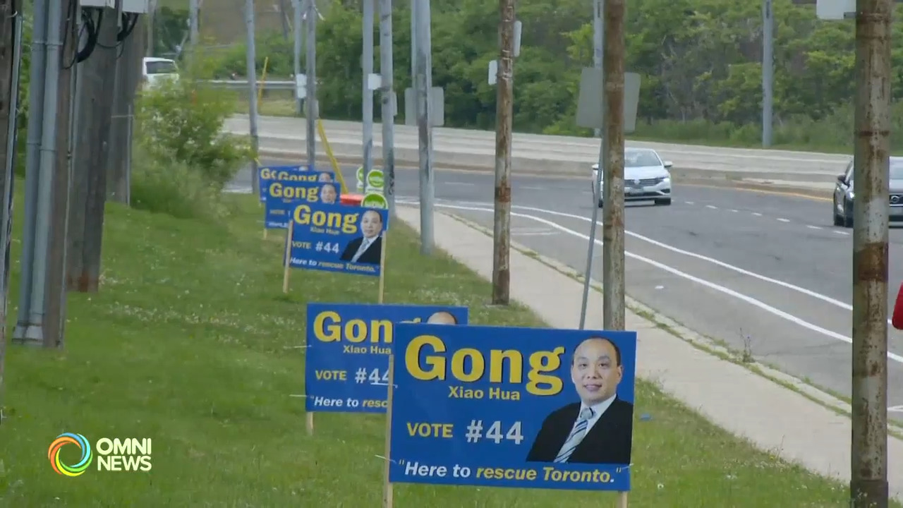 市长补选候选人龚晓华选举宣传牌过多惹议