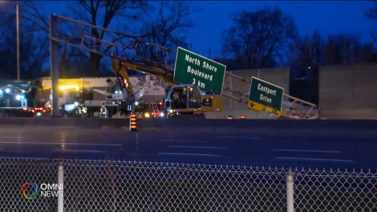 QEW公路離奇的車禍男司機當場死亡 -- Apr 27, 2021 (ON)